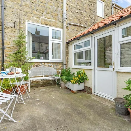 3 Bed In Danby 46583 *