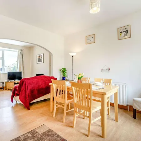 3 Bed In Danby 46583 Сasa de vacaciones